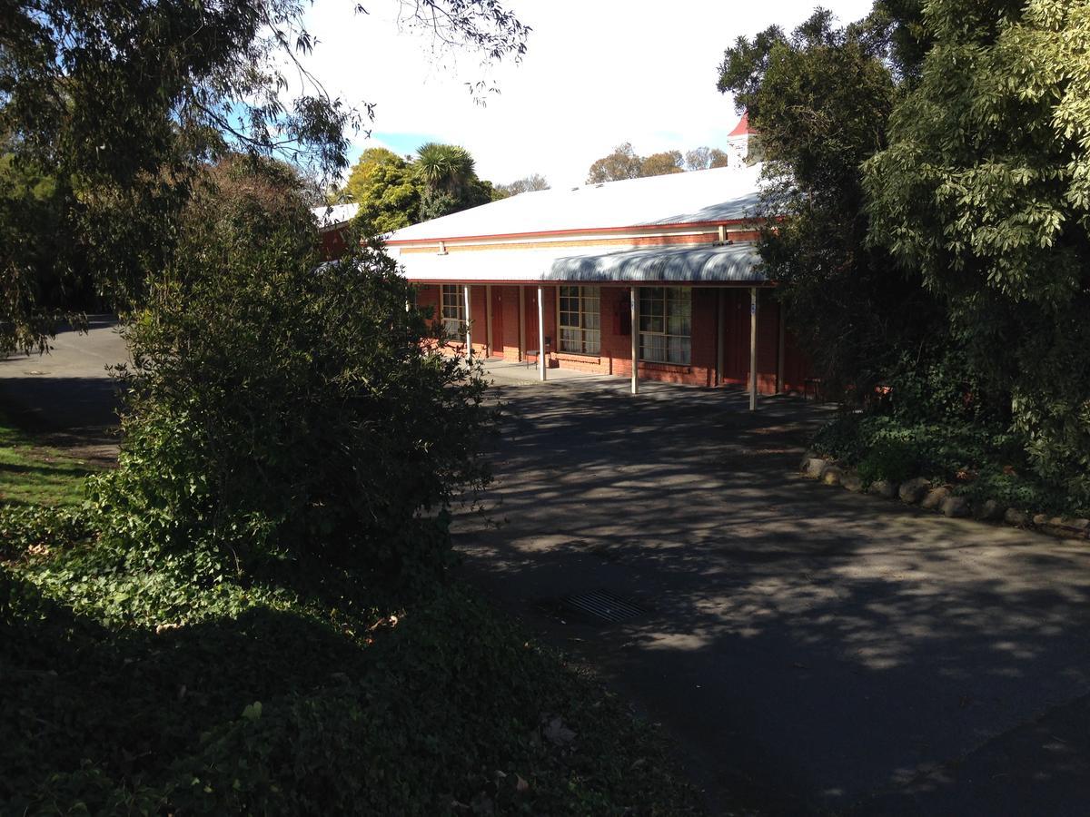 Miner'S Retreat Motel Ballarat Exterior photo